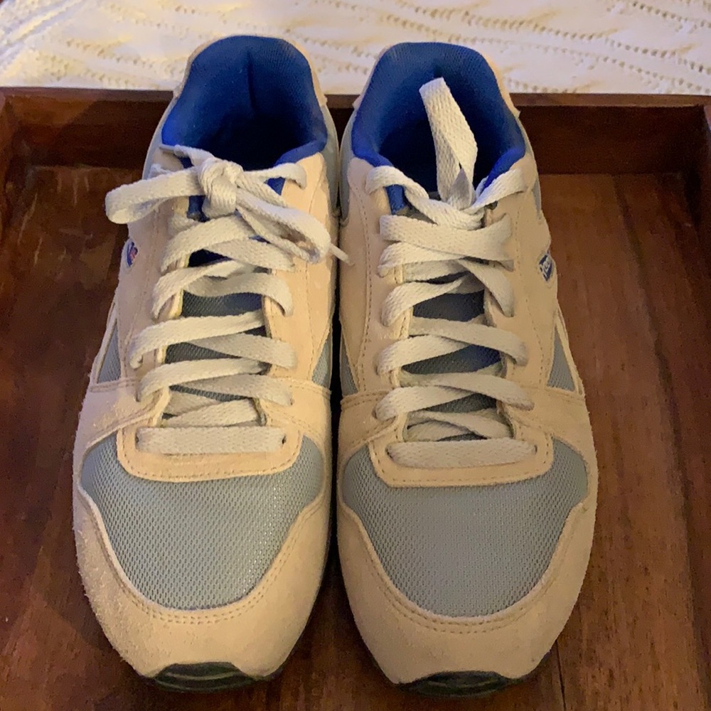 GL3000 Reebok
